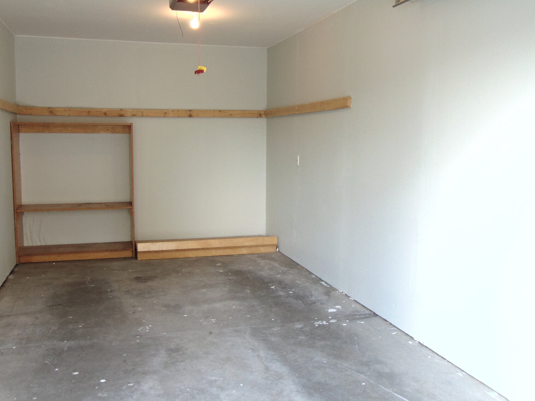 Building Photo - 10151 Sutton Dr