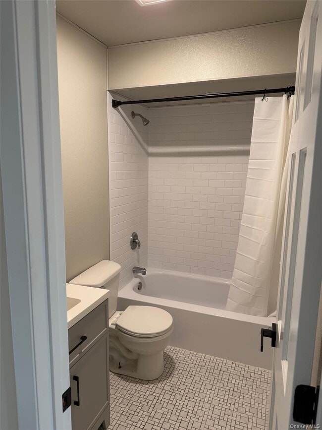 Building Photo - 3 Railroad Ave