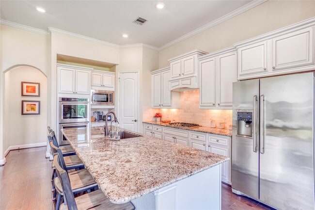 Building Photo - 6318 Sunstone Falls Ln