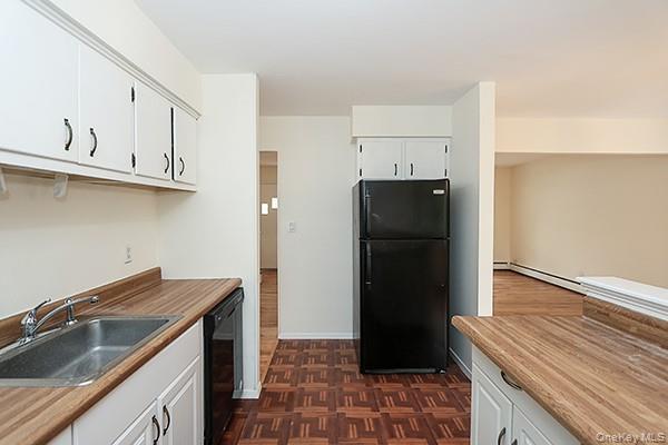 Building Photo - 27 Potters Ln