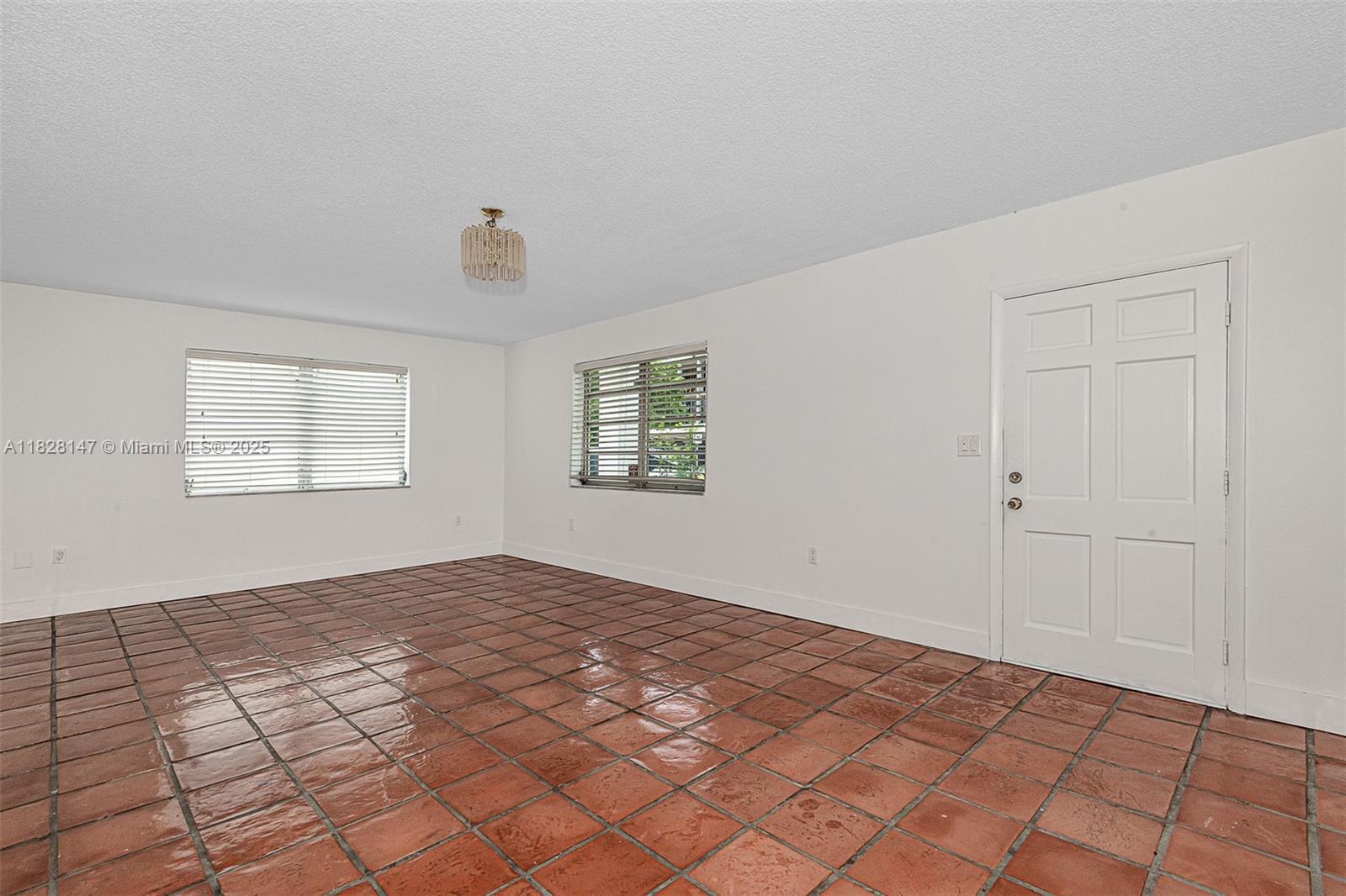 Building Photo - 309 Bird Rd
