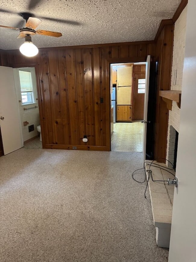 Building Photo - 1208 Neal St