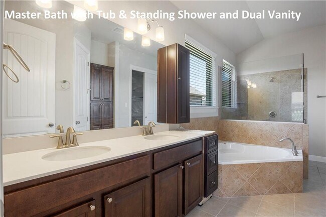 Building Photo - 2913 Rio Verde Dr