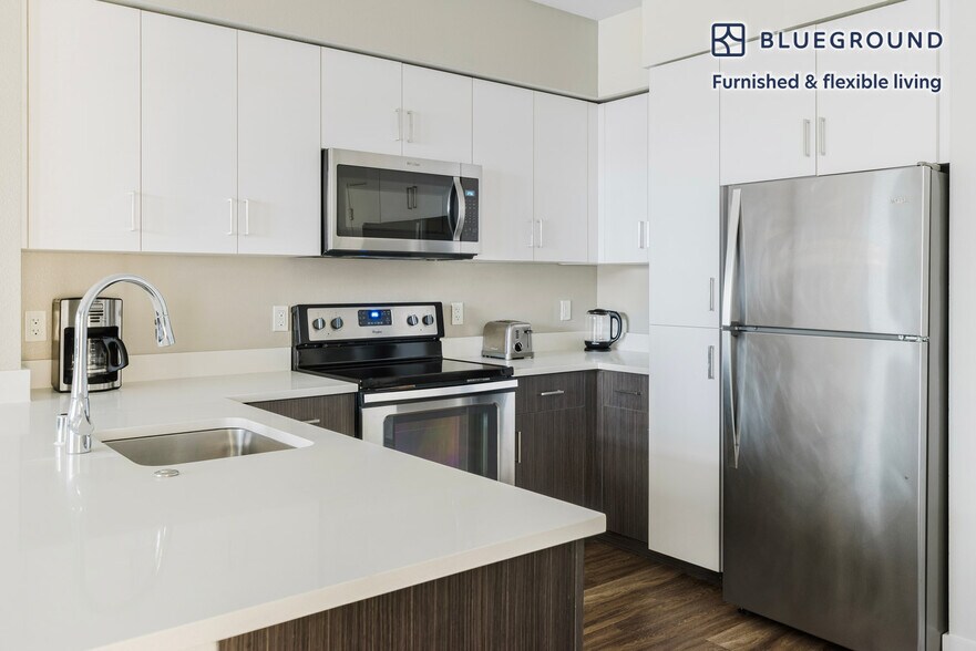 Building Photo - 3888 Artist Walk Common