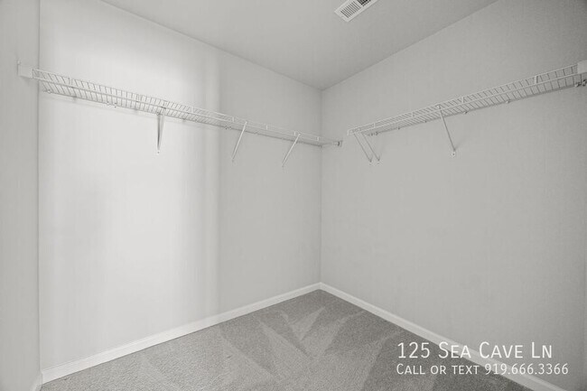 Building Photo - 125 Sea Cave Ln