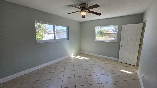 Building Photo - Four Bedroom Pool Home - Second Floor View of Manatee River