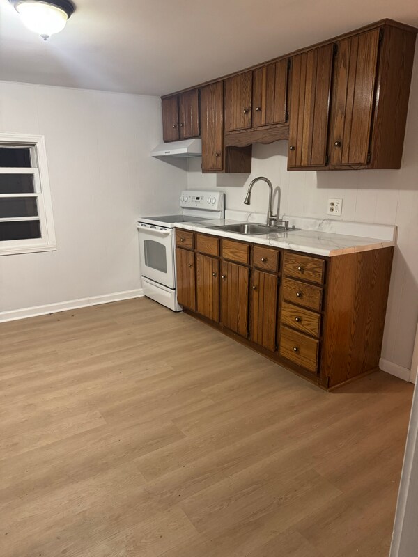 Building Photo - 223 N Main St