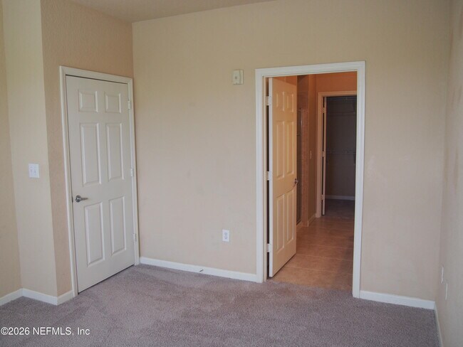 Building Photo - 8539 Gate Pkwy W