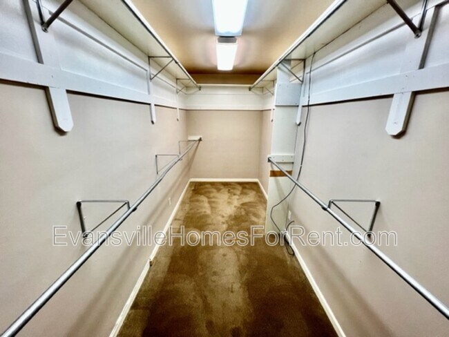 Building Photo - 4624 New Harmony Rd