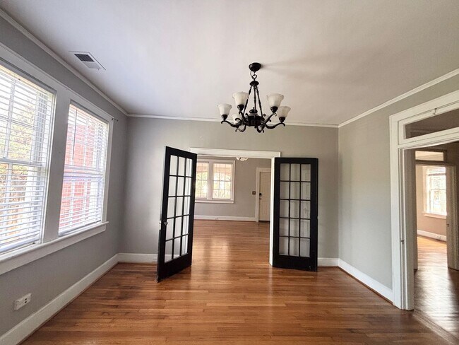 Building Photo - 405 S Edisto Ave