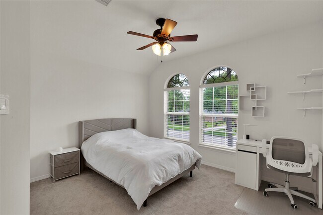 Building Photo - 24823 Haverford Rd
