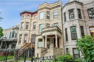 Building Photo - 3549 S King Dr