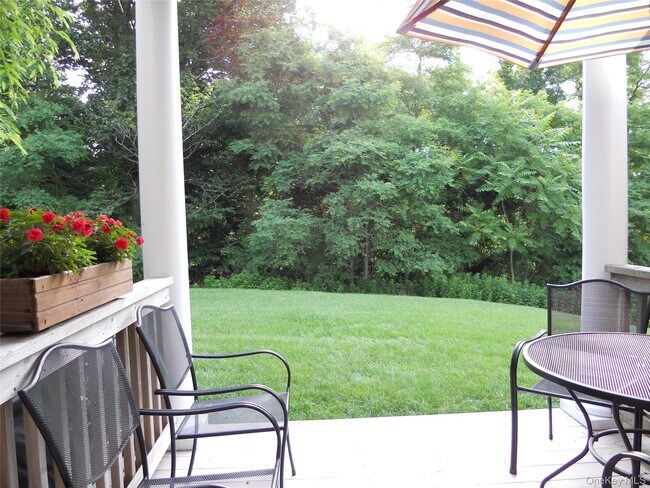 Building Photo - 601 Willow Pond Dr