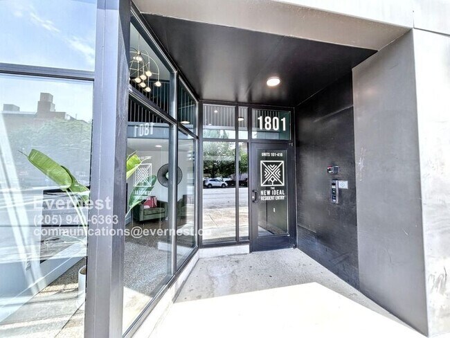 Building Photo - 1801 2nd Ave N