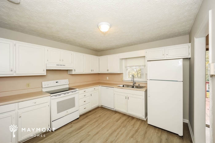 Building Photo - 4910 Old Briar Trail