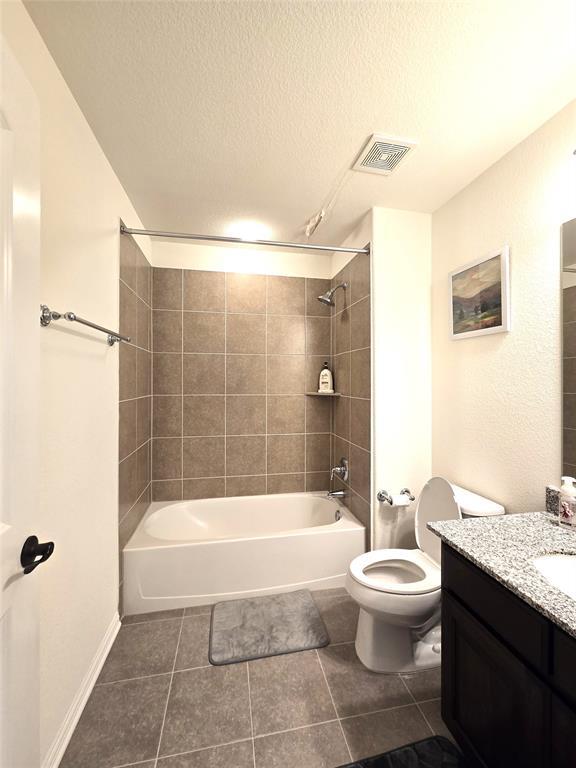 Building Photo - 2900 Zoysia Dr