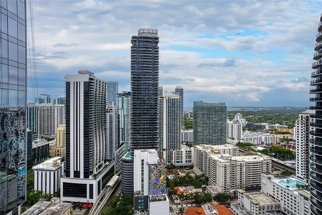 Building Photo - 801 S Miami Ave