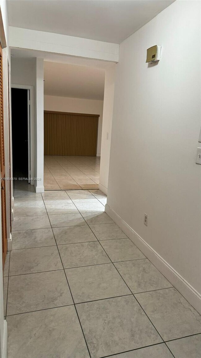 Building Photo - 9636 SW 147th Ct