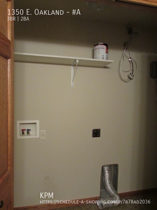 Building Photo - 1350 E. Oakland-#A