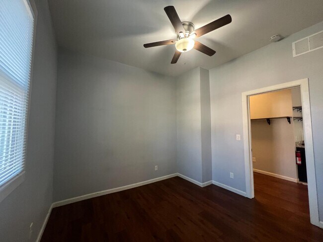 Building Photo - 2020 24th St