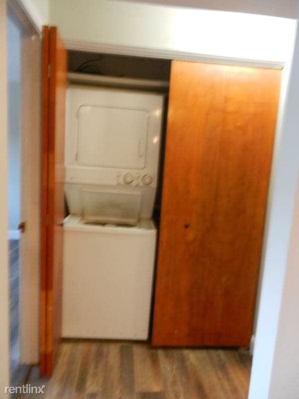 Building Photo - 1 br, 1 bath Condo - 68 Main Street