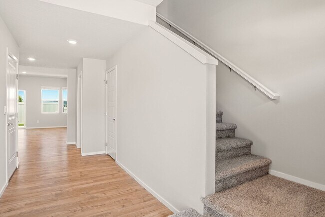 Building Photo - Beautiful Liberty Lake DR Horton Home!