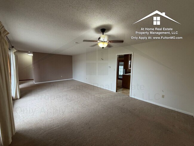 Building Photo - 1803 N School Blvd