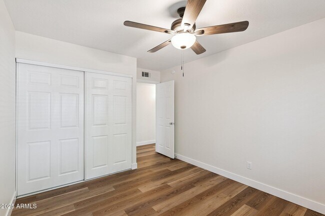 Building Photo - 1400 E Wesleyan Dr