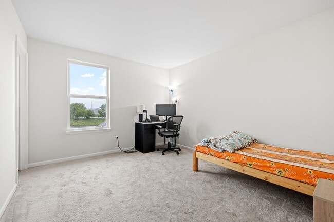 Building Photo - 1523 Bayou Path Dr