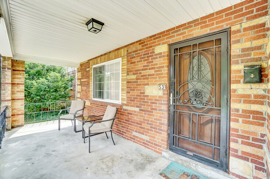 Building Photo - 531 Norway Ave