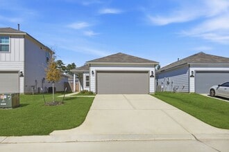 Building Photo - 16215 Globetrotter Ct