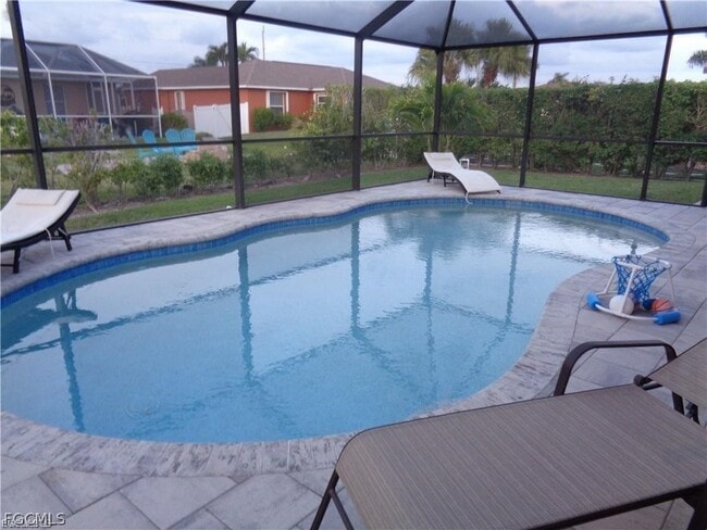 Building Photo - 2127 SW 52nd Ln