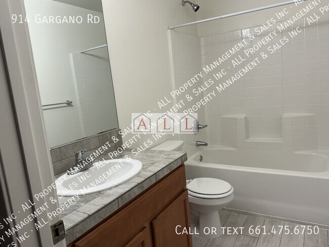 Building Photo - 914 Gargano Rd