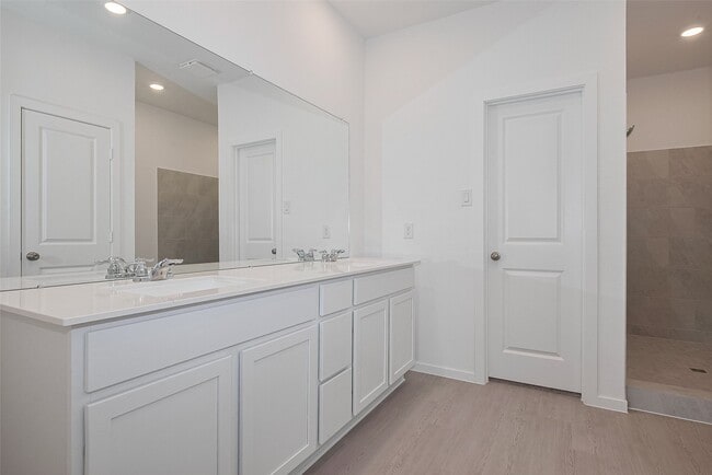 Building Photo - 21722 Colonial Medow Creek Trl