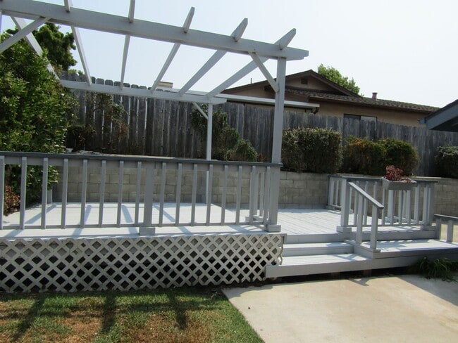 Building Photo - Single Level Home Located in The Pacific Estates