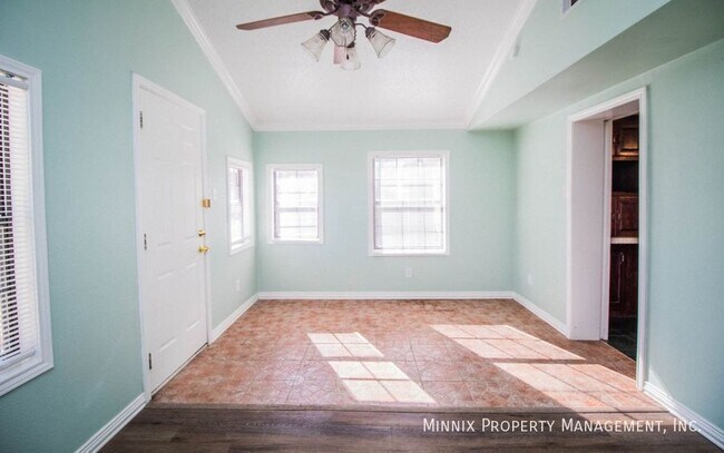 Building Photo - 5209 15th St