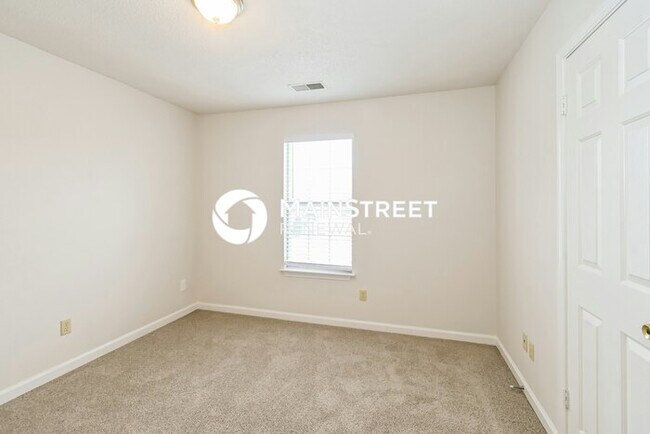 Building Photo - 3 Bedroom Pet-Friendly Home in Millington, TN with Main Street Renewal