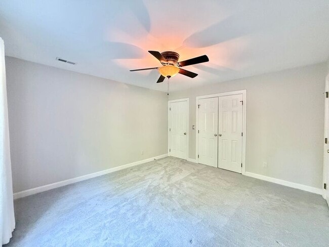 Building Photo - 9412 Springdale Dr