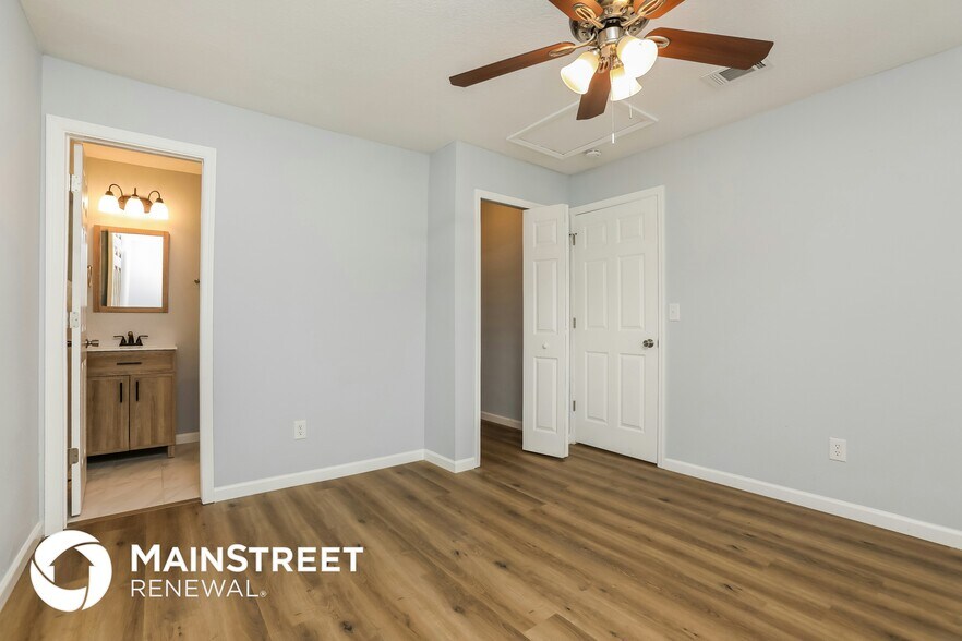 Building Photo - 280 E Church Ave