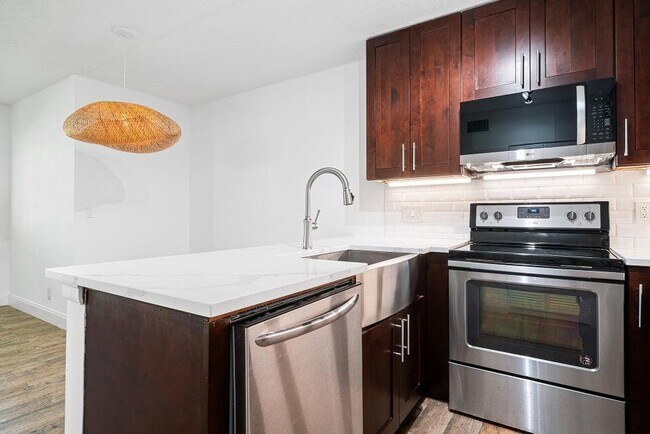 Building Photo - 4995 Sable Pine Cir