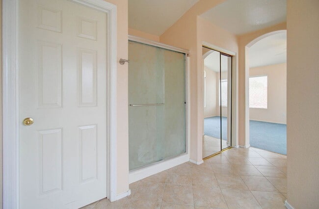 Building Photo - 1350 W Pelican Ct