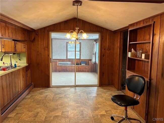 Building Photo - 7470 Perry Rd