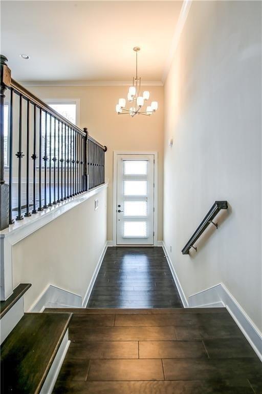 Building Photo - 827 Stone Ridge Ln NE