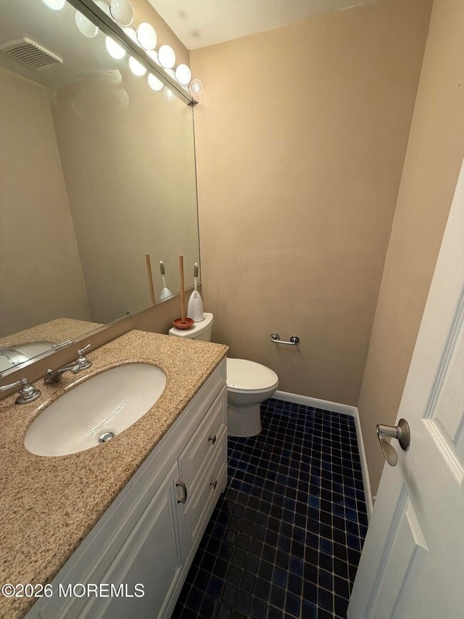 Building Photo - 6 Barbara Ln