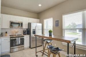 Building Photo - 30652 Oakview Dr