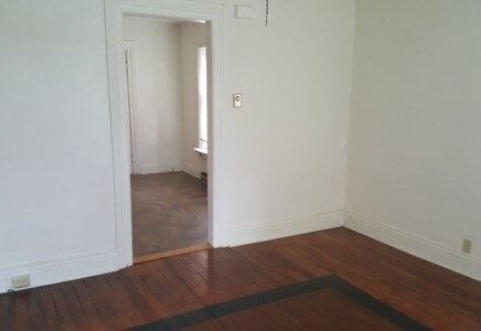 Building Photo - 718 W Ionia St