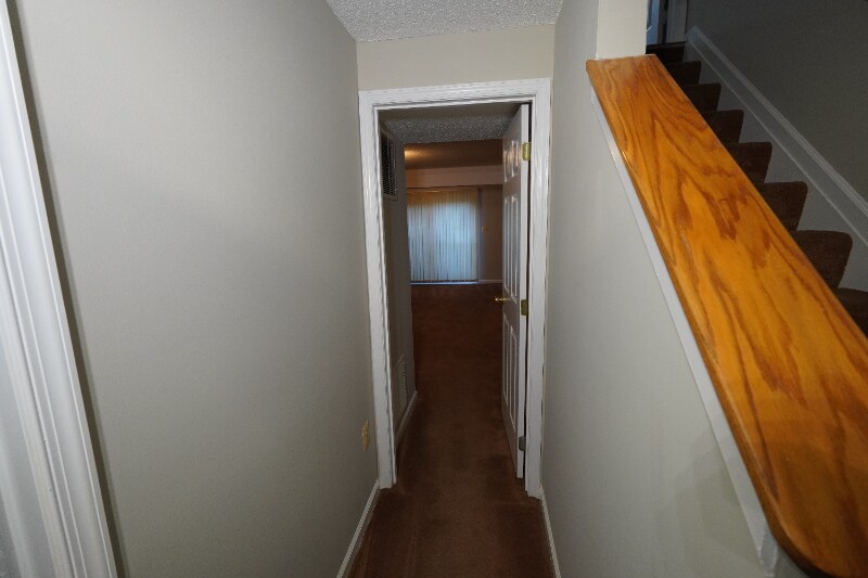 Building Photo - 7480 Catterick Ct