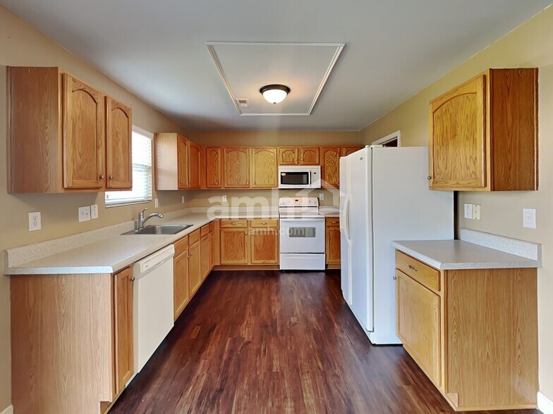 Building Photo - 1836 Meadow Crossing Dr