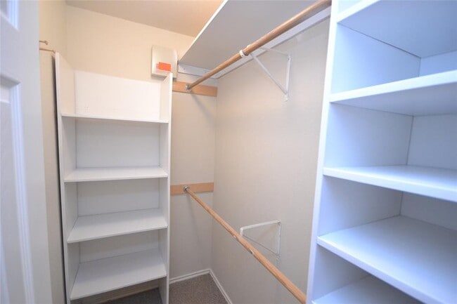 Building Photo - 2106 Hawksbury Way