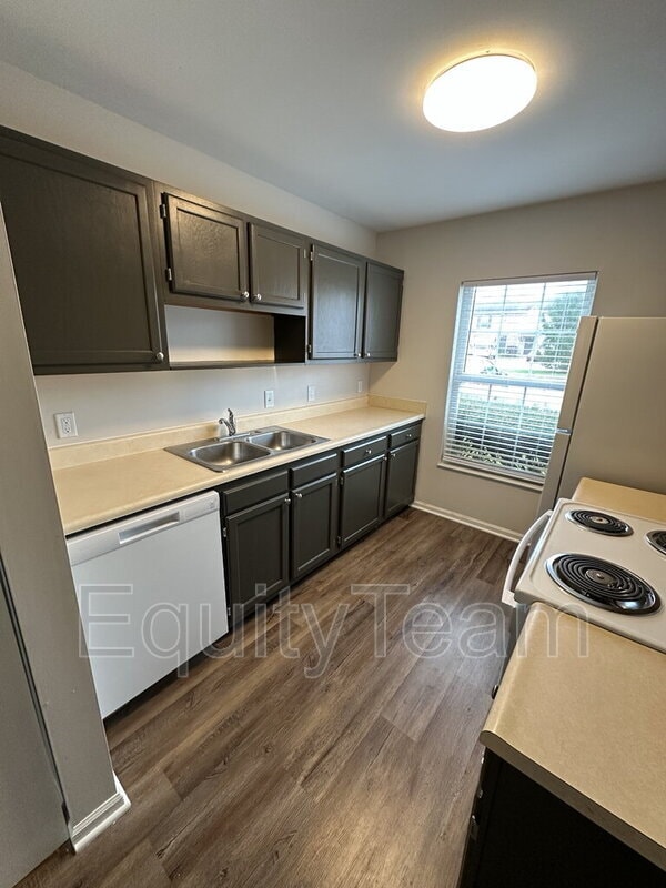 Building Photo - 2301 Old State Rte 32